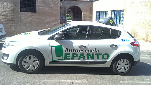 Autoescuela Lepanto en Mairena del Aljarafe provincia Sevilla