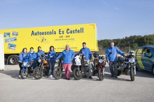 AUTO ESCOLA ES CASTELL en Es Castell provincia Baleares