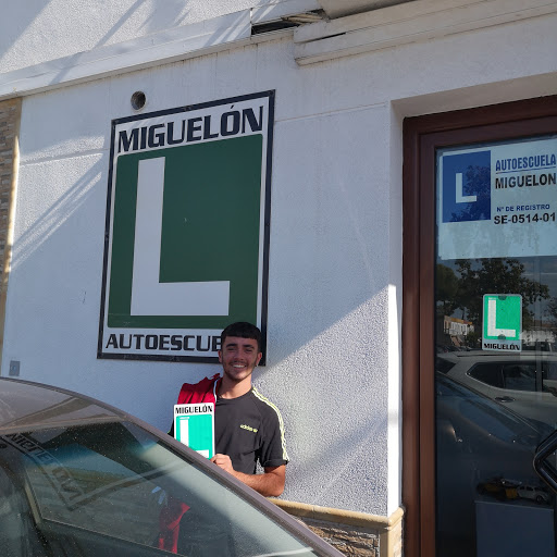 Autoescuela Miguelon en Gelves provincia Sevilla