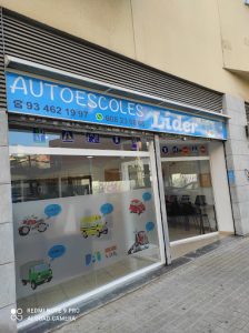 AUTOESCOLA LIDER BADALONA en Sant Adrià de Besòs provincia Barcelona