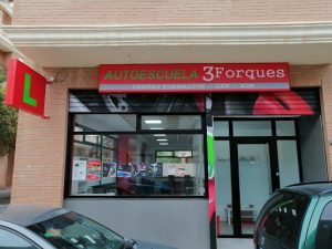 AUTOESCUELA TRES FORQUES en Tavernes Blanques provincia Valencia